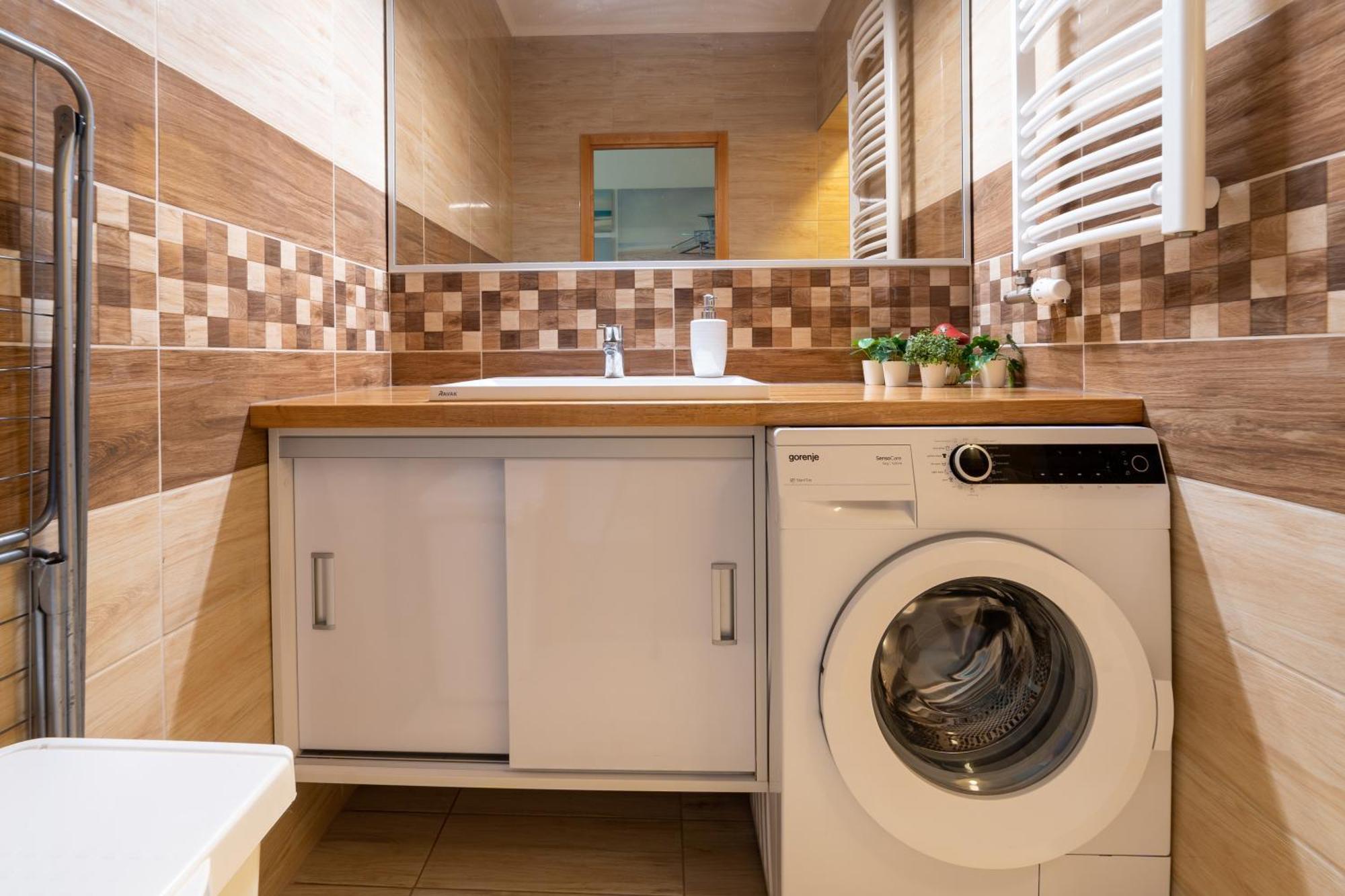 Comfort 14 -- Stylish City Apartment Netflix, Wi-Fi & Parking Miszkolc Zewnętrze zdjęcie